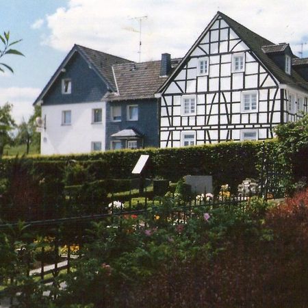 Monteurhotel Garni Alter Olper Hof 林德拉 外观 照片