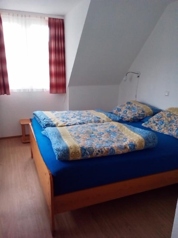 Monteurhotel Garni Alter Olper Hof 林德拉 外观 照片