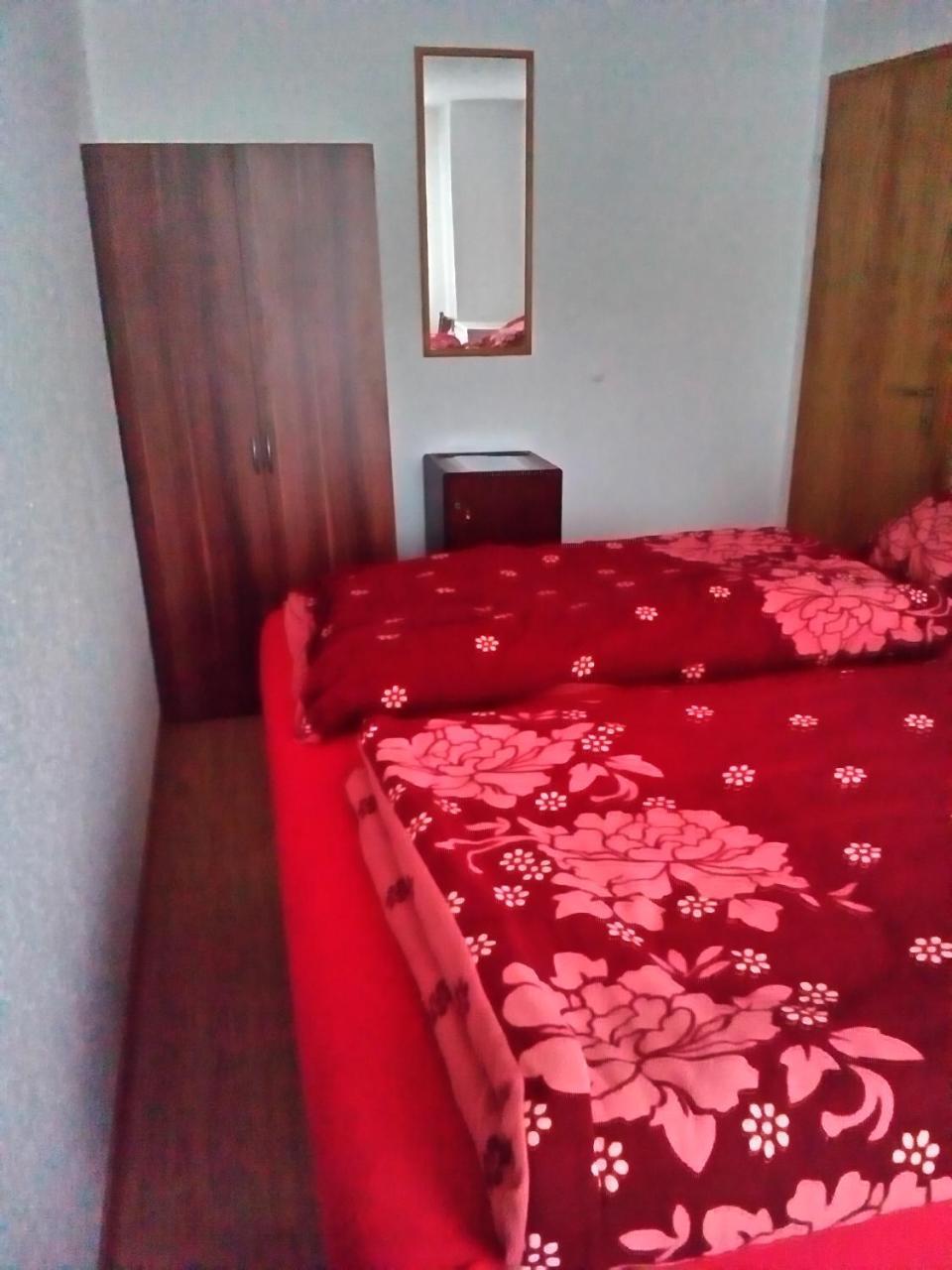 Monteurhotel Garni Alter Olper Hof 林德拉 外观 照片